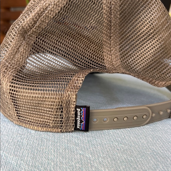 Patagonia Brown Trucker Hat with Fish Logo - Picture 4 of 9